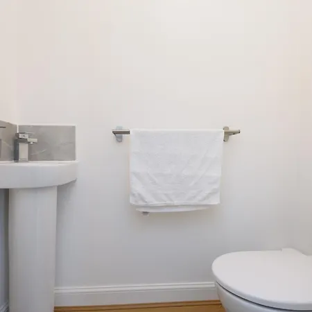 Spacious Luxury House In Canterbury With Free Parking & Garden - Sleeps 7 Exterior foto