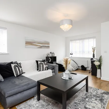 Spacious Luxury House In Canterbury With Free Parking & Garden - Sleeps 7 Exterior foto