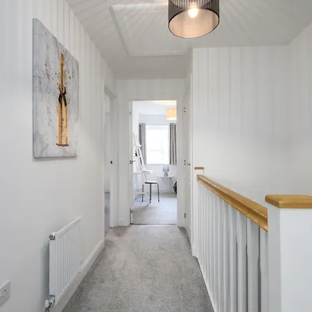 Spacious Luxury House In Canterbury With Free Parking & Garden - Sleeps 7 Exterior foto